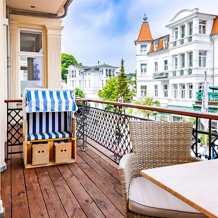 Glaeser Apartment