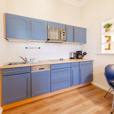 Glaeser Apartment
