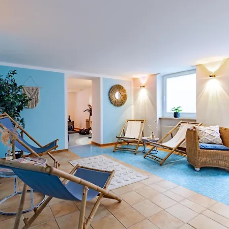 Glaeser Apartment