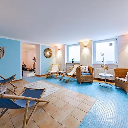 Glaeser Apartment *
